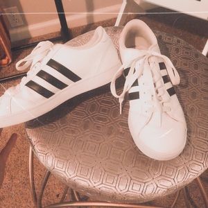 Adidas woman’s neo sneakers